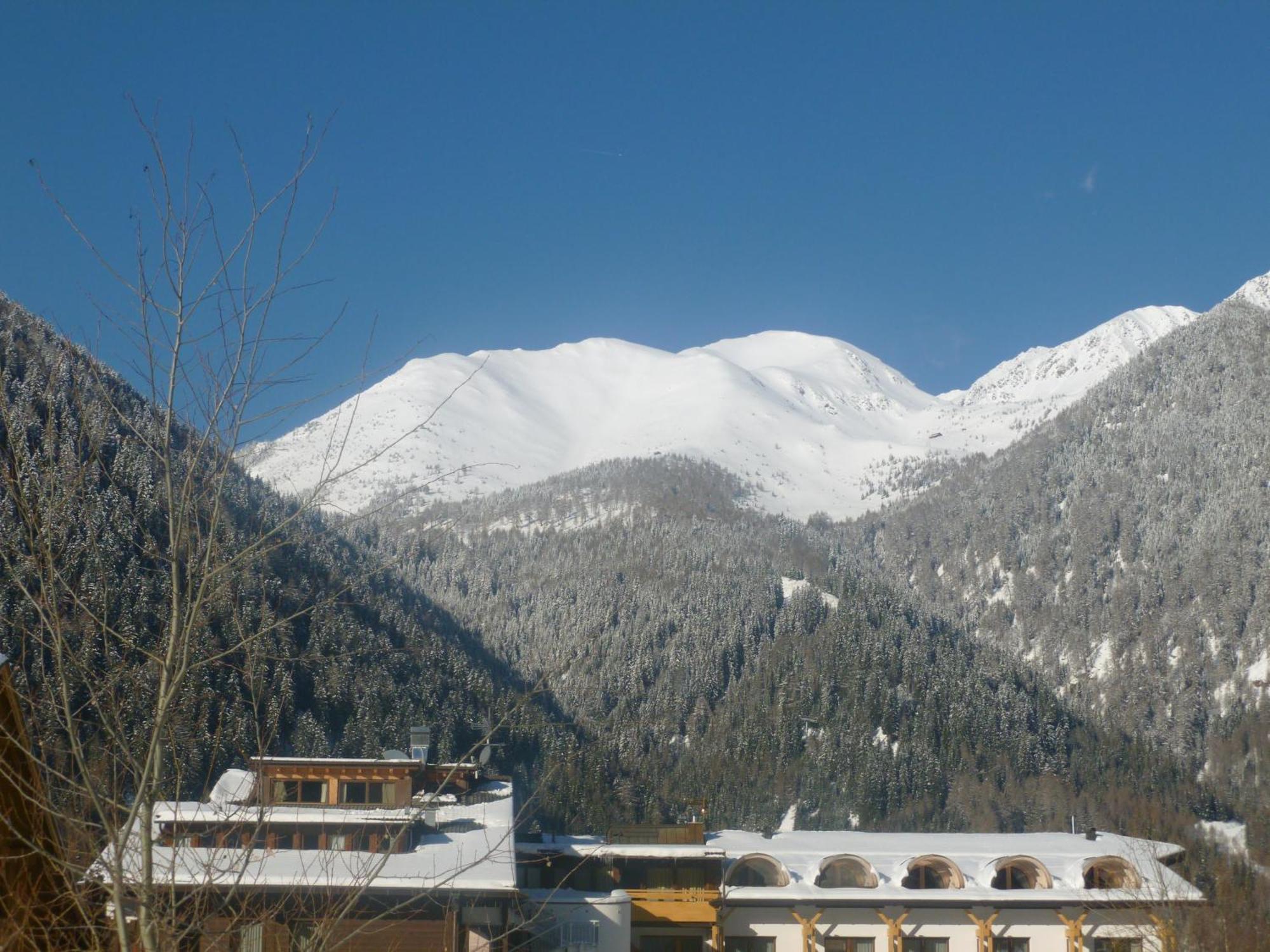 Residence Tauber Вальес Экстерьер фото
